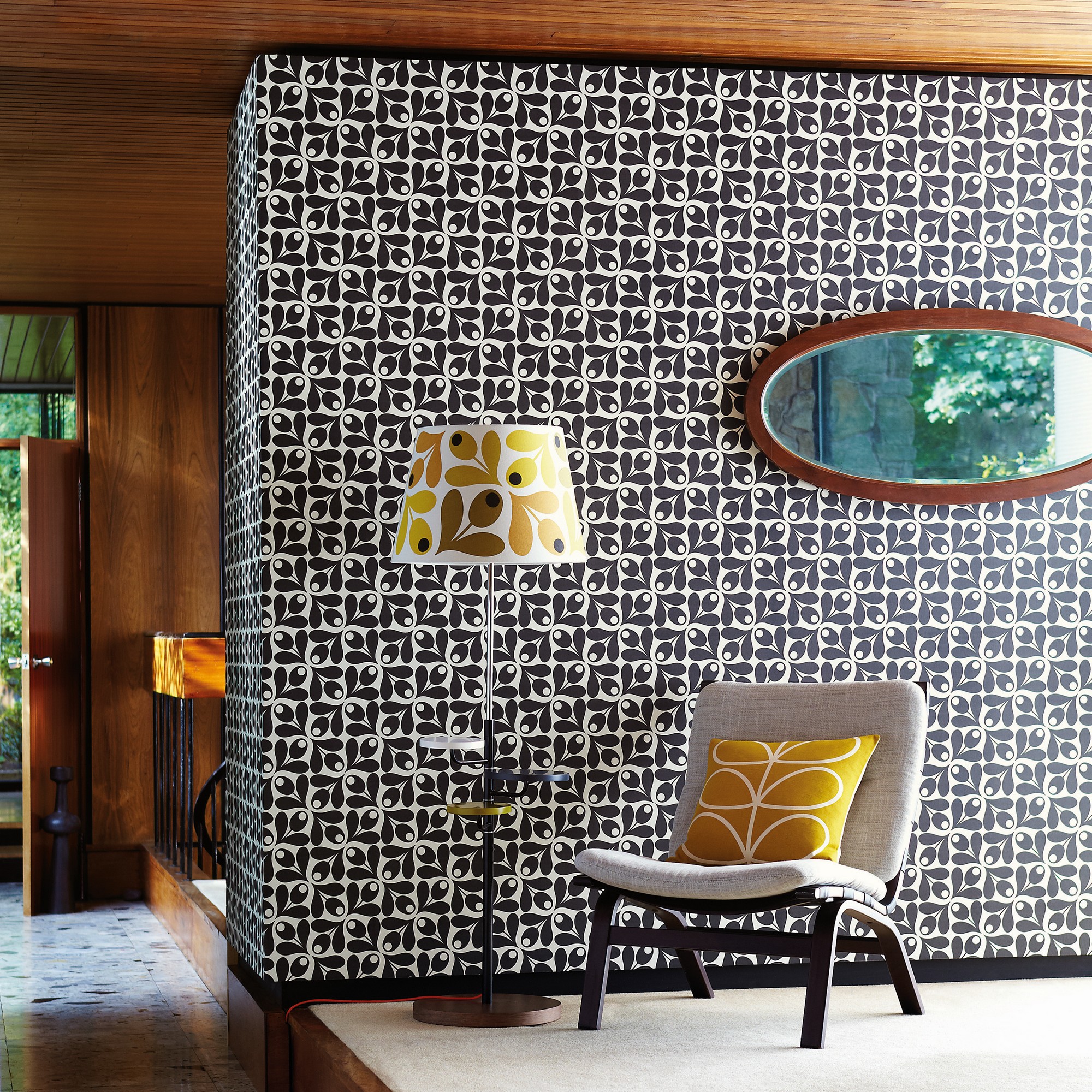 Small Acorn Cup Wallpaper 110415 By Orla Kiely In Ebony Black